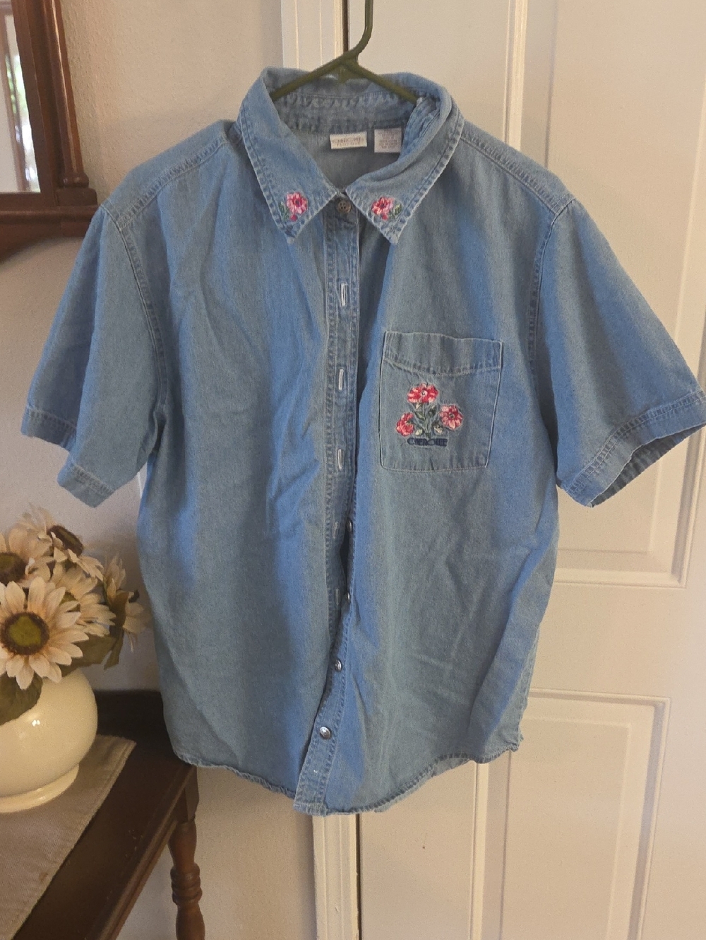 Cherokee Light Blue Denim Short-Sleeve Button-Down Shirt with Floral Embroidery